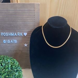 Amway gold tone vintage necklace